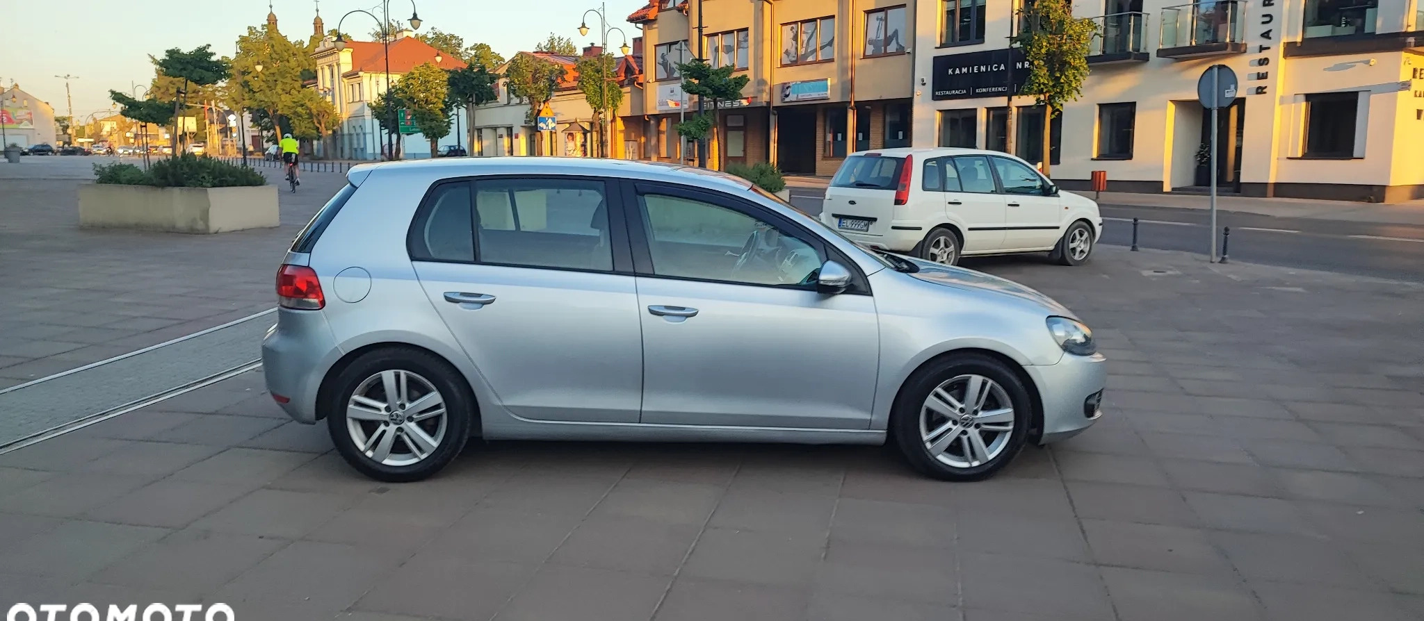 Volkswagen Golf cena 24500 przebieg: 179800, rok produkcji 2009 z Lubartów małe 37